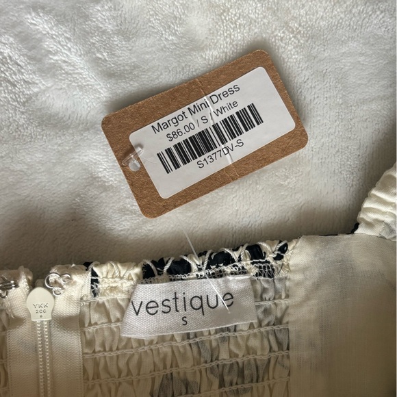 New Vestique Black and White Floral Mini Dress  Size S Casual Party Puff sleeves - Picture 14 of 15